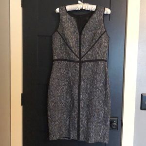 Ann Taylor gray tweed sheath dress in size 8